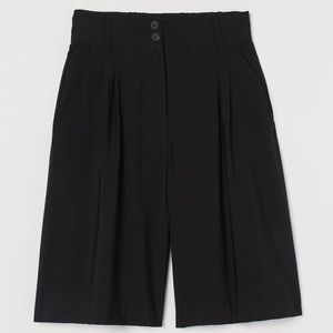 Wide leg Bermuda short